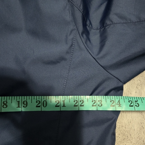 BUGATTI Lightweight Blue Waterproof Jacket. Size 46R - Picture 15 of 16